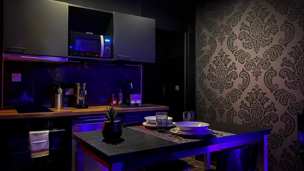Nouveau - Luxure - Secret Suite - Jacuzzi เมอลัง ภายนอก รูปภาพ